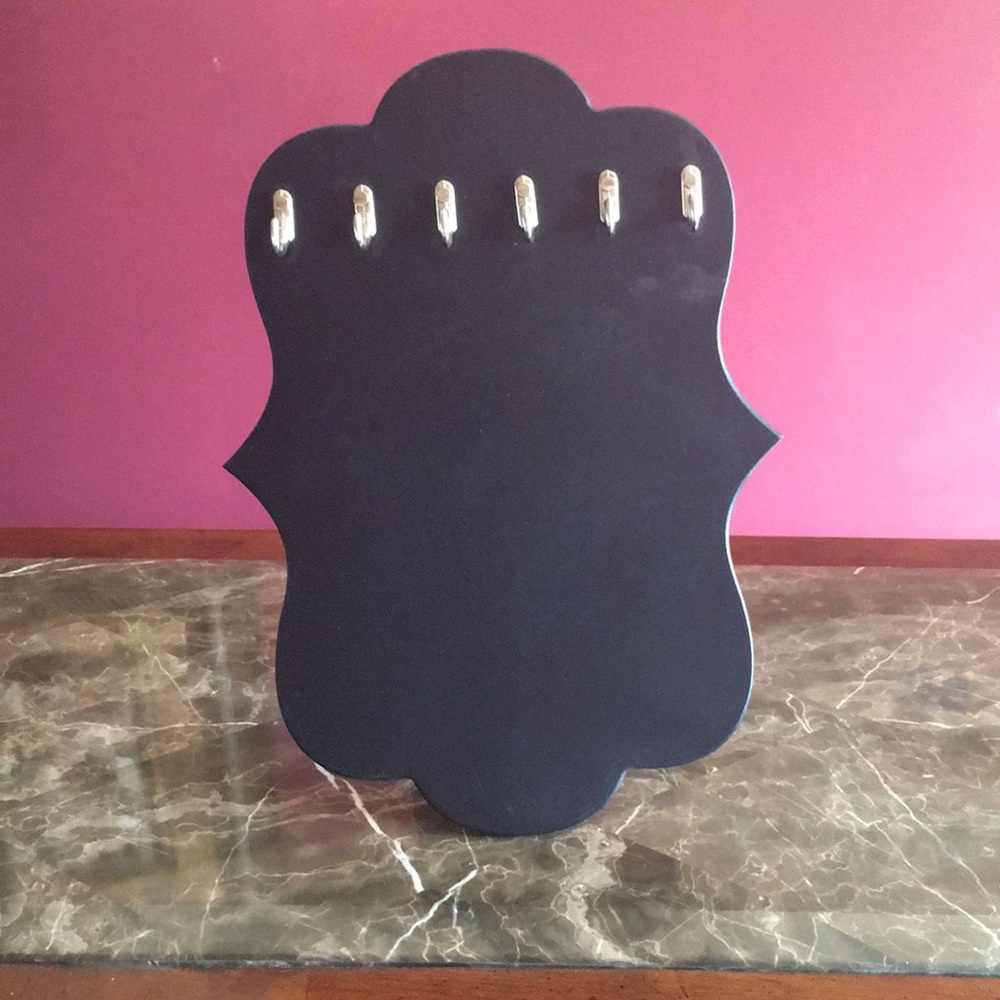 Chalkboard display with hooks